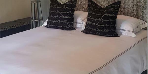 Dancing River Guesthouse 베레니깅 외부 사진